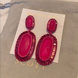 Kendra Scott Kaki matte statement earrings